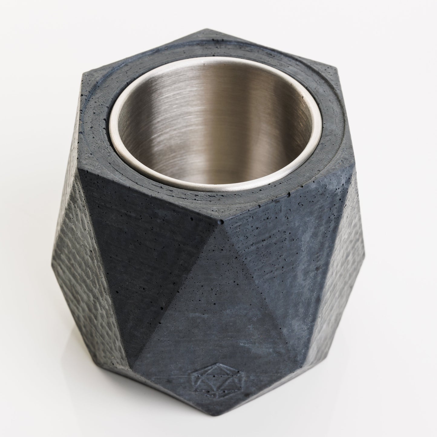 Mimi modern concrete fireplace