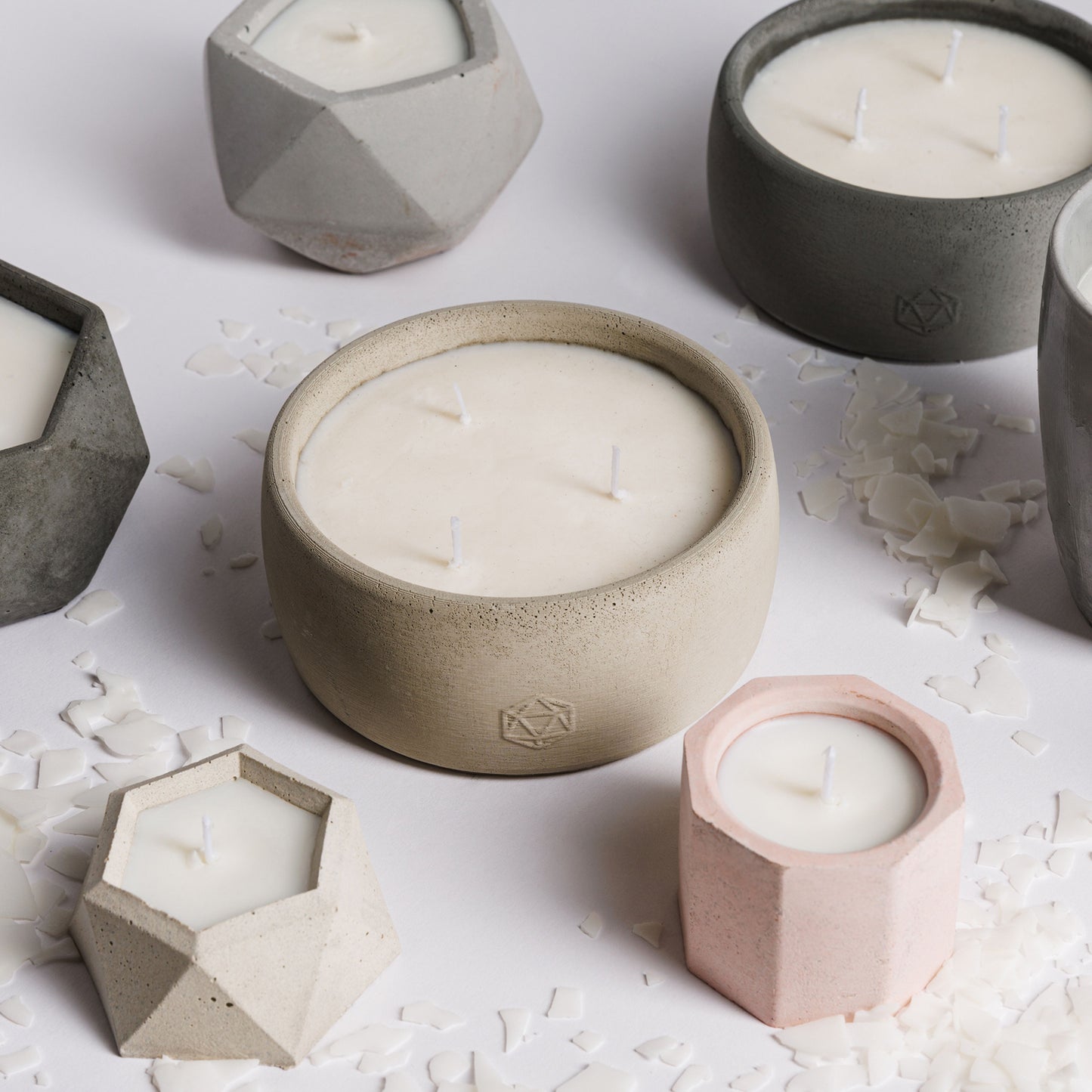 3 wick candle