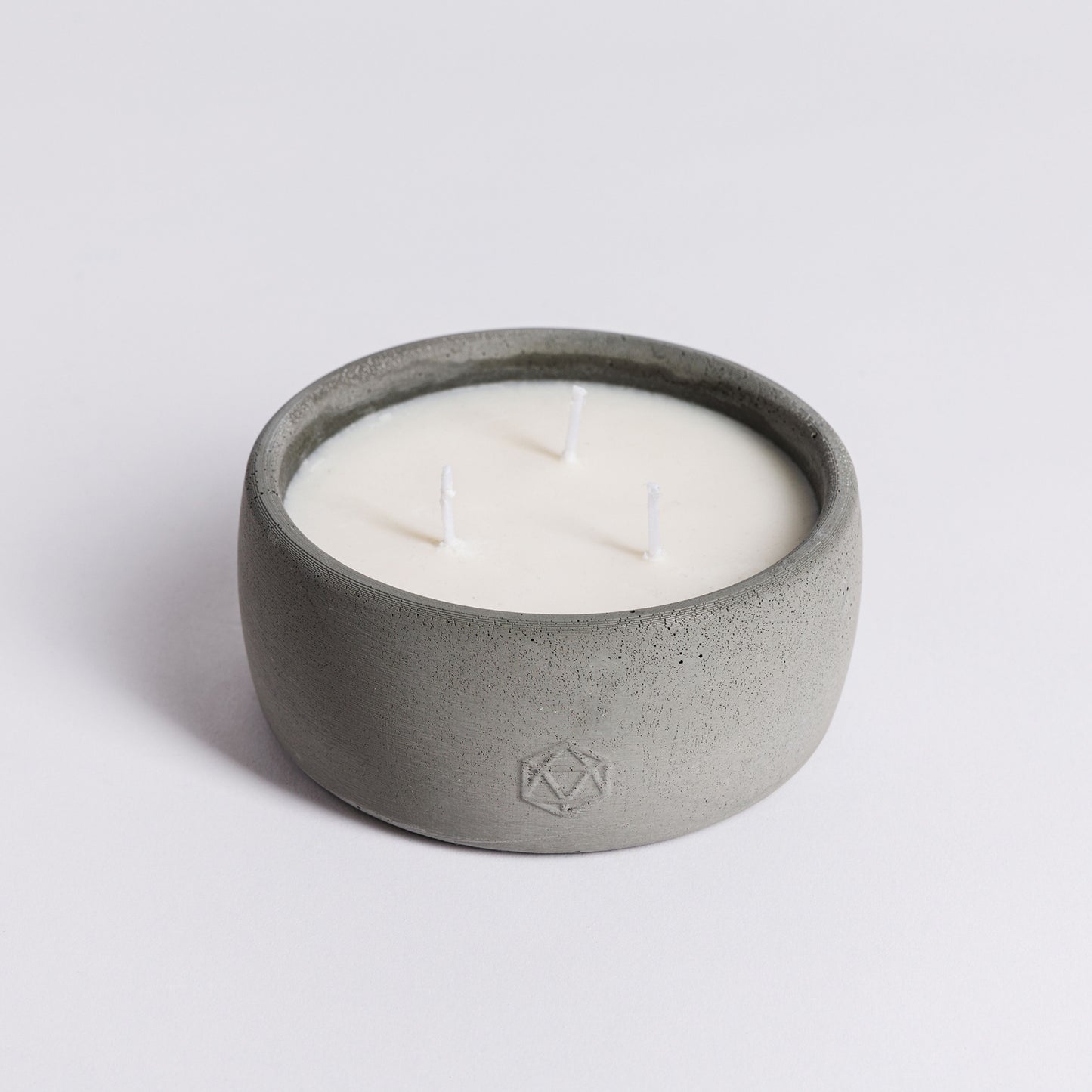 3 wick candle