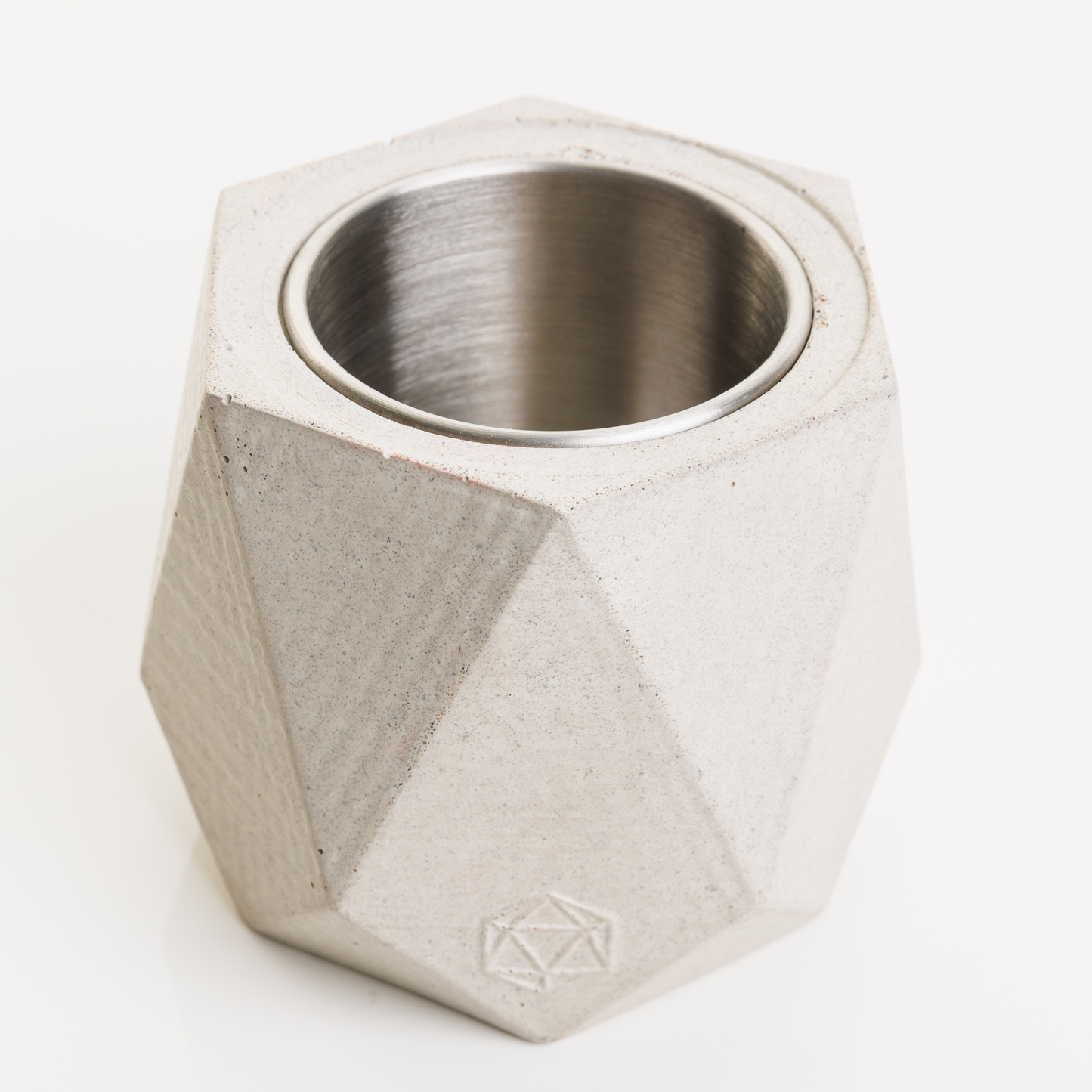 Mimi modern concrete fireplace