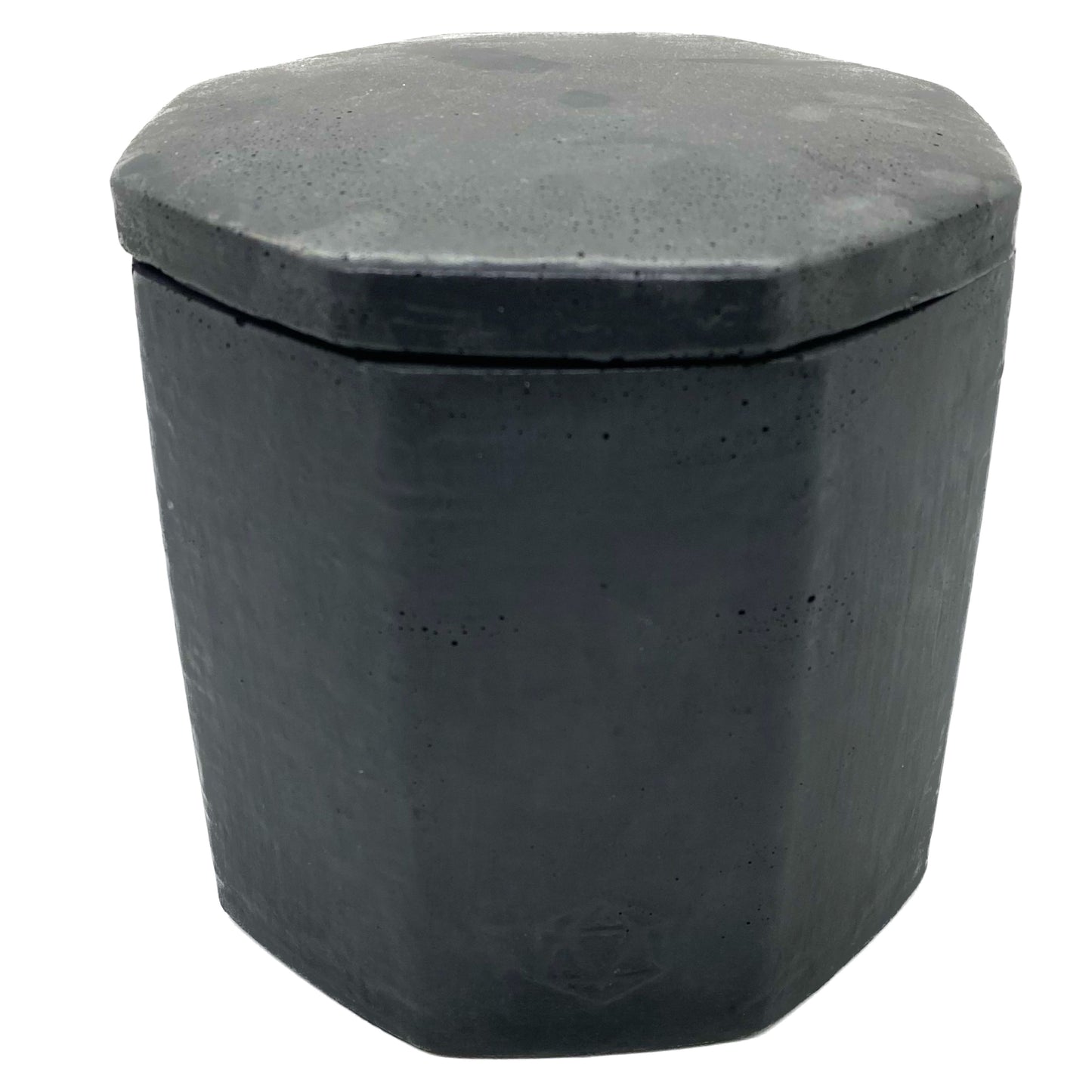 Jadeite | concrete pot