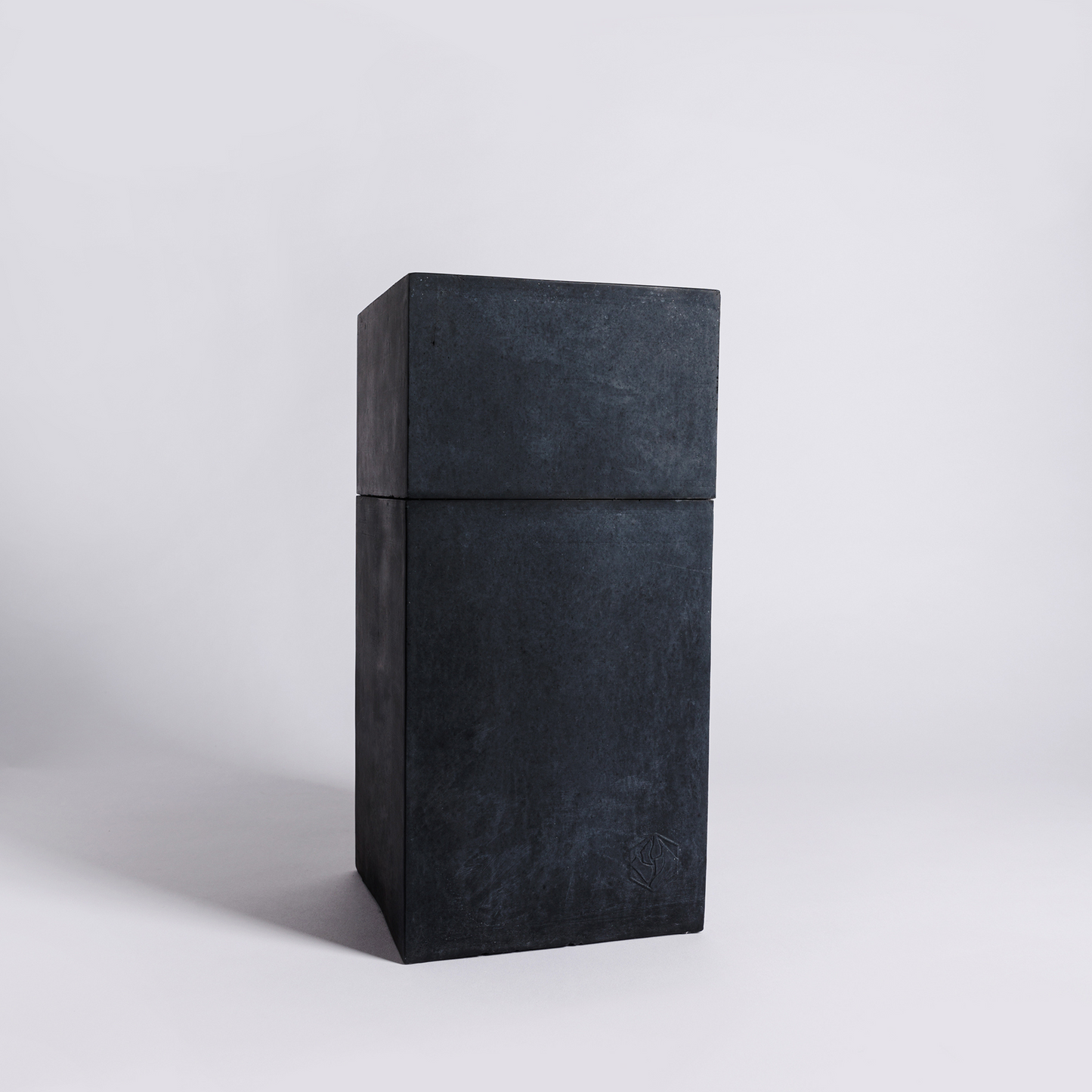 Urne rectangulaire en béton