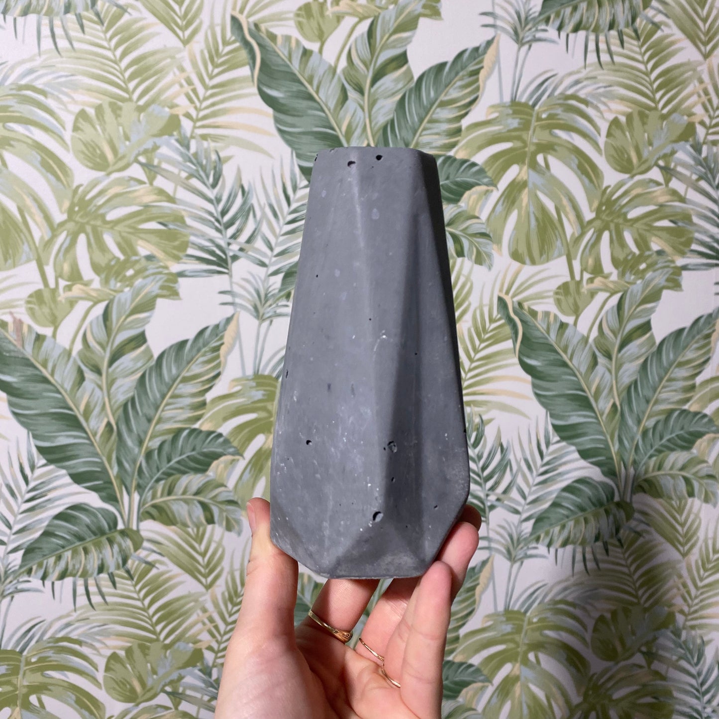 Flower vase