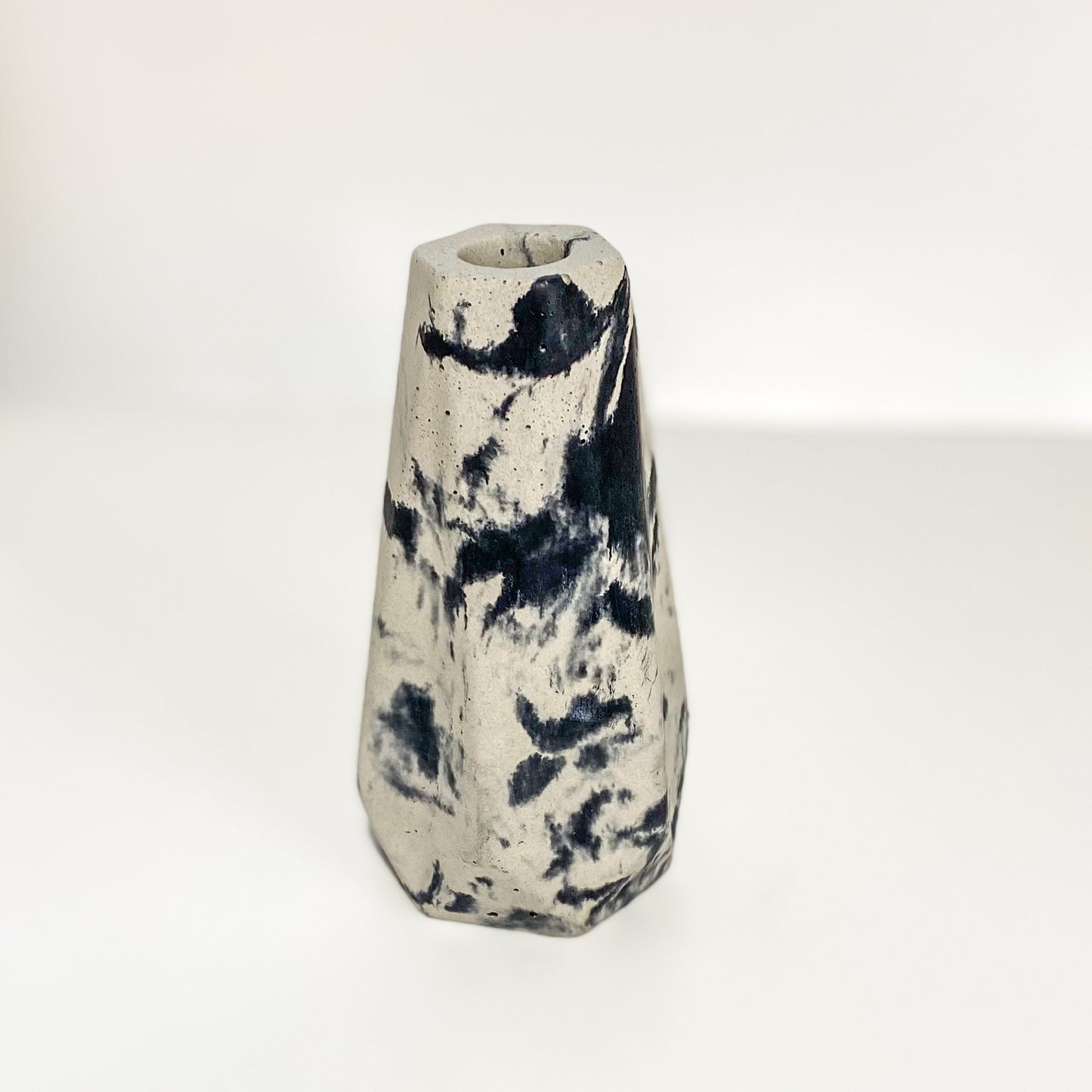 Flower vase