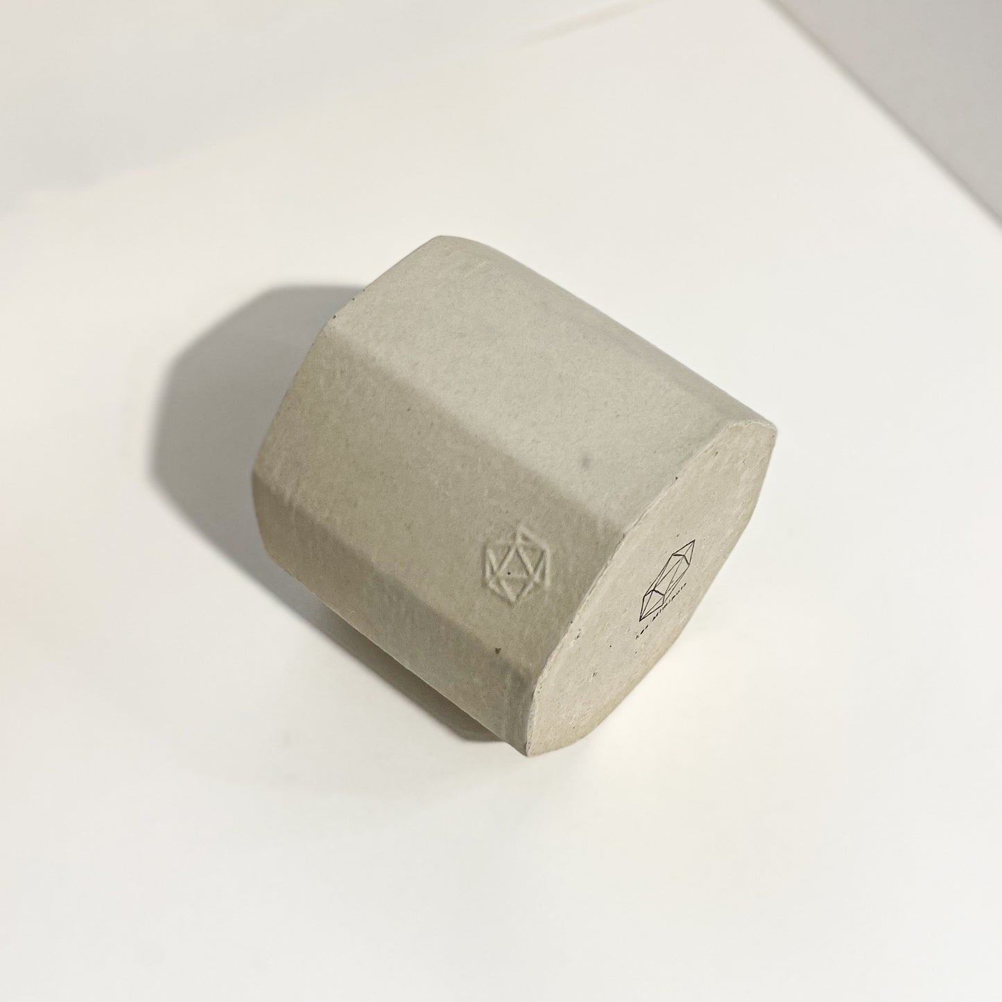 Jadeite | concrete pot