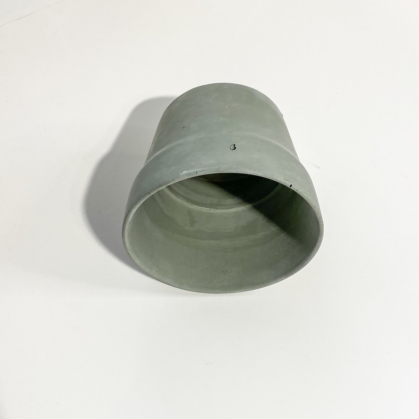 Carnelian | concrete pot