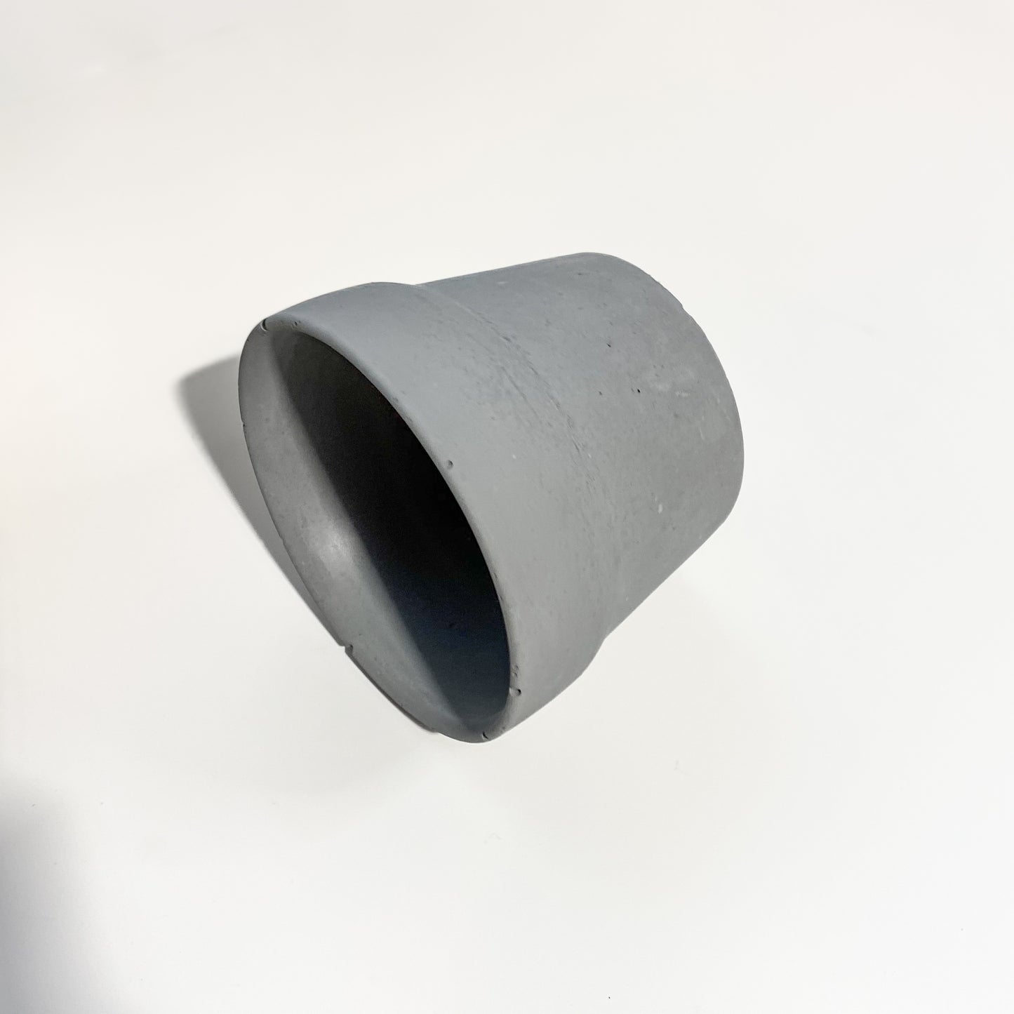 Carnelian | concrete pot