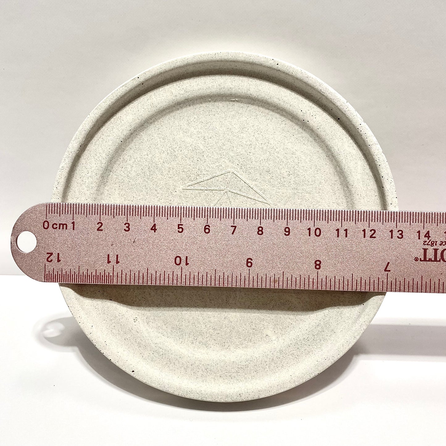 Plant saucer