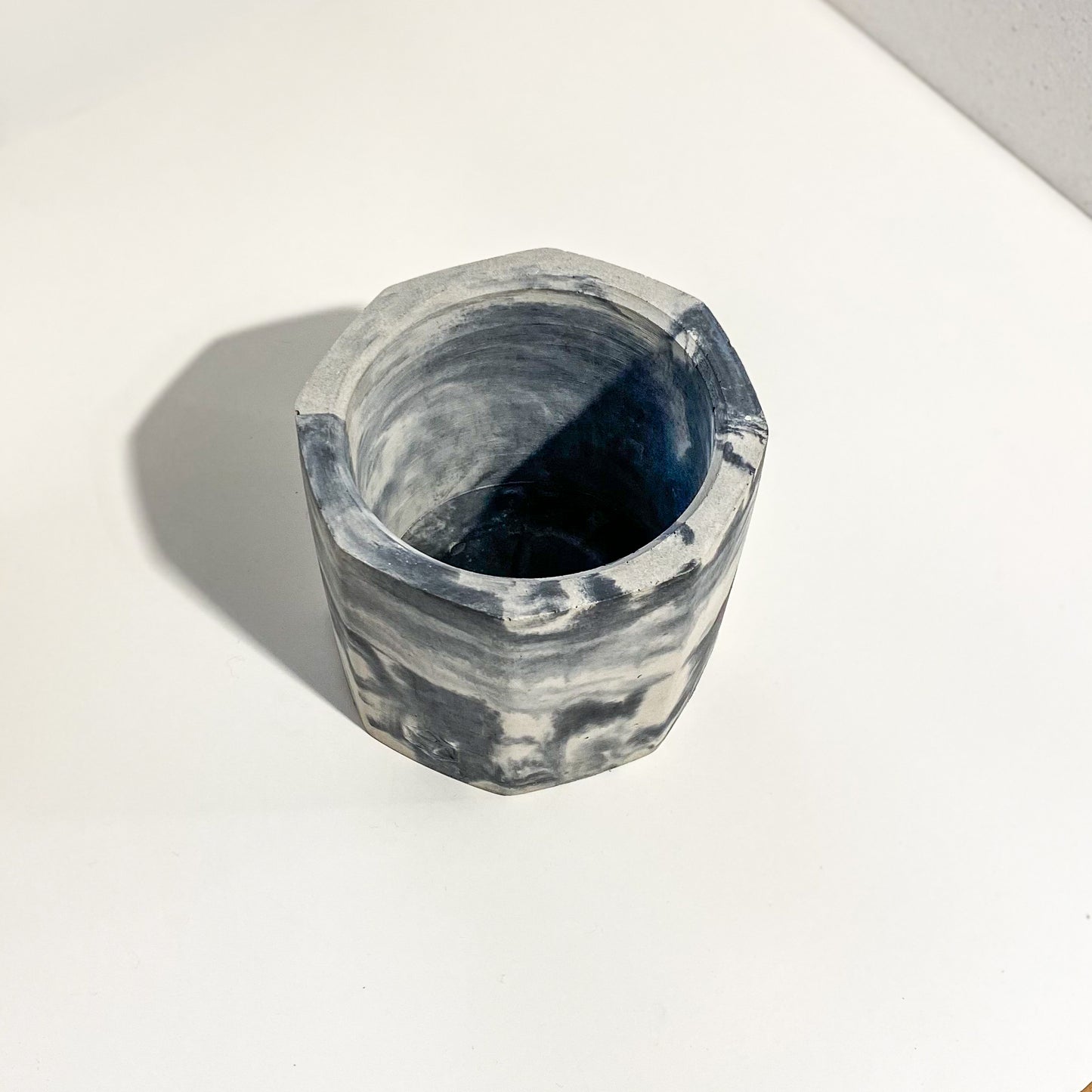Jadeite | concrete pot