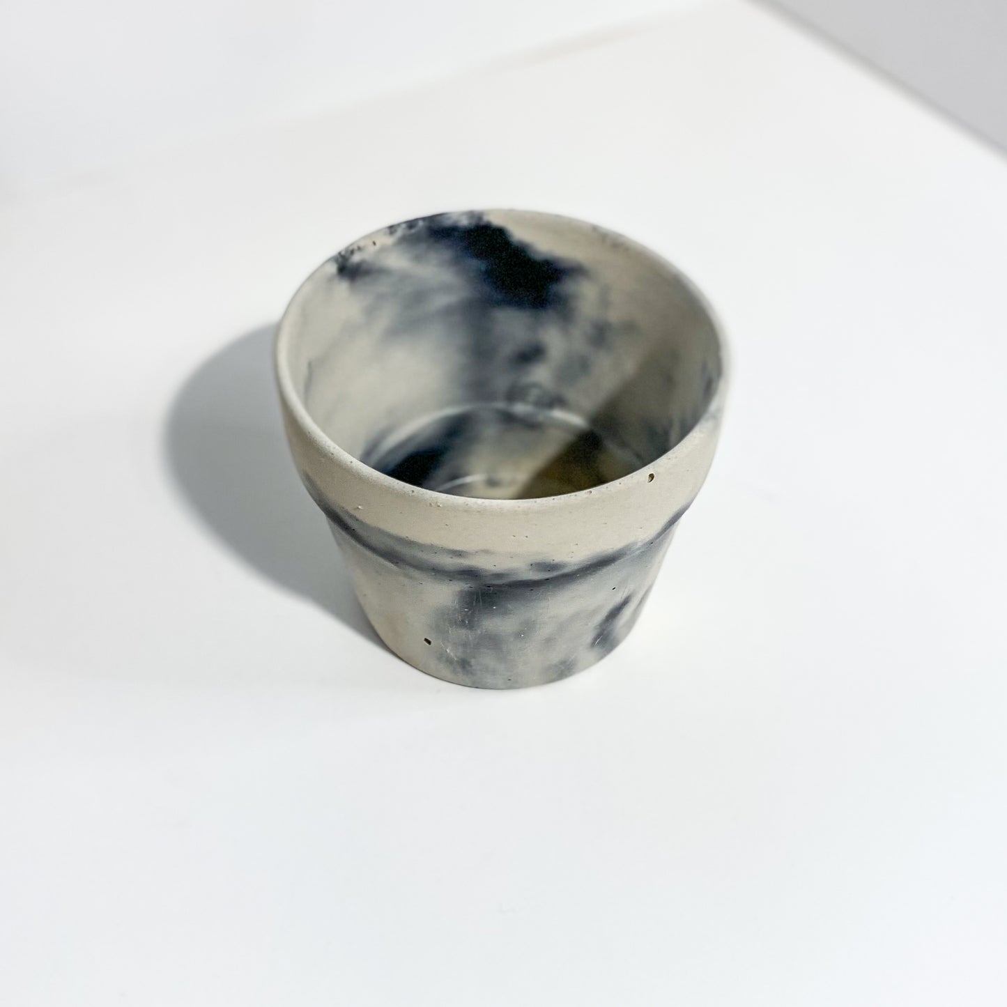 Carnelian | concrete pot
