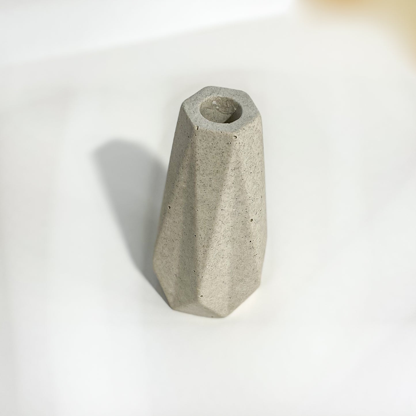 Flower vase