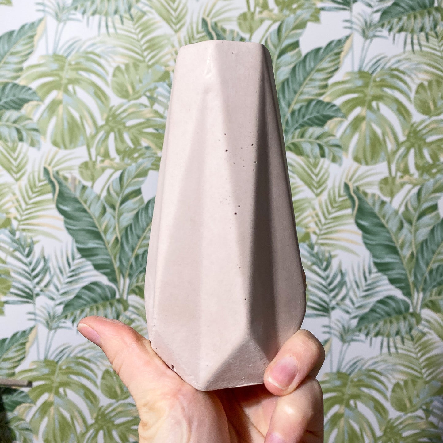 Flower vase
