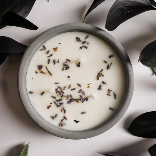 3 wick candle