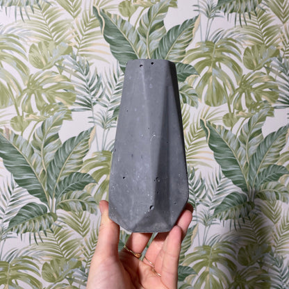 Flower vase