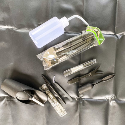 Succulent transplant tools