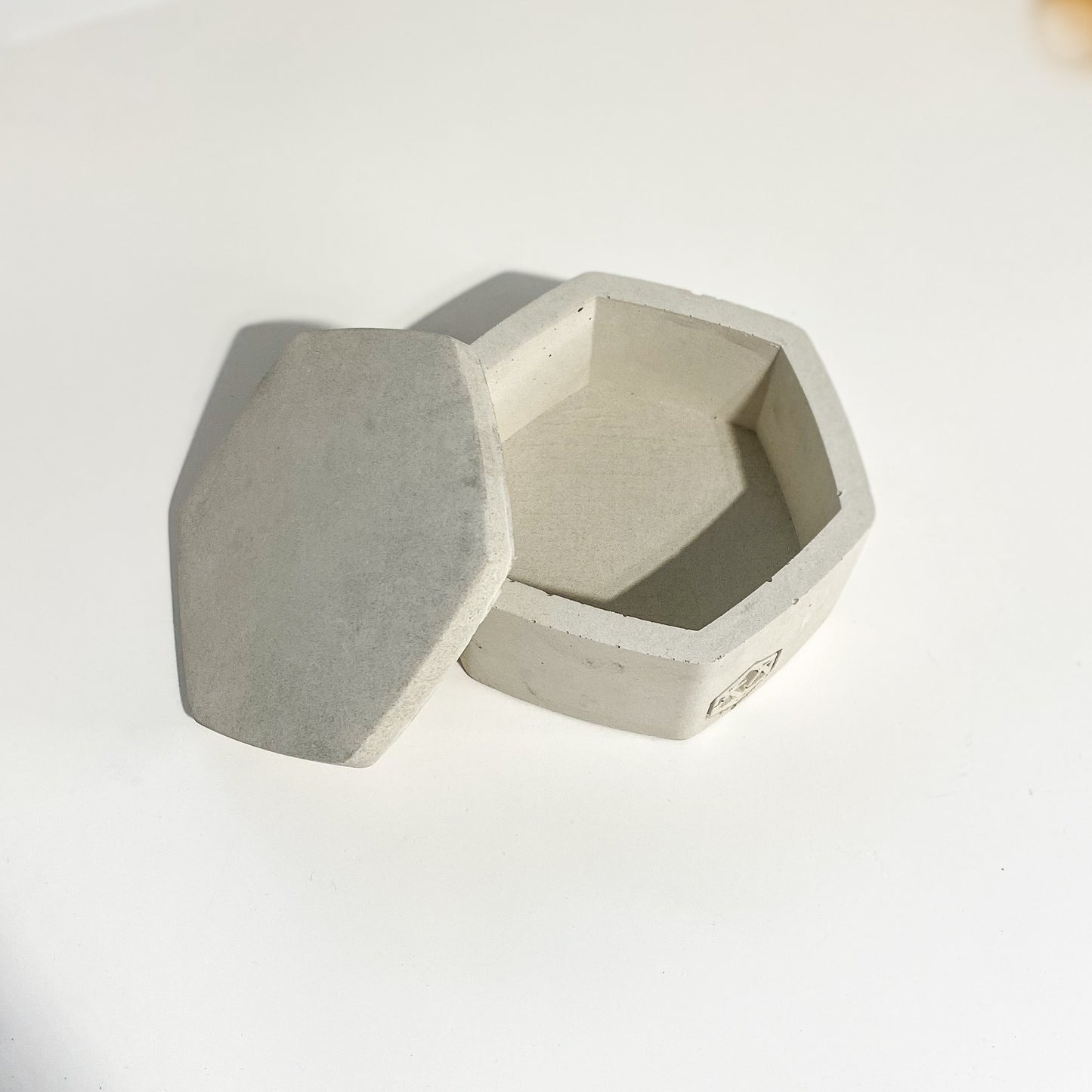 Jewelry box