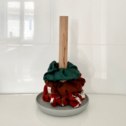 Scrunchie or paper towel holder
